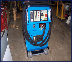 Light Weight Power Output Cable and Water Hose is contained in a 10 meter braided high temperature sleeve. During the unit's transportation, the cable assembly is easily slung over the front.
